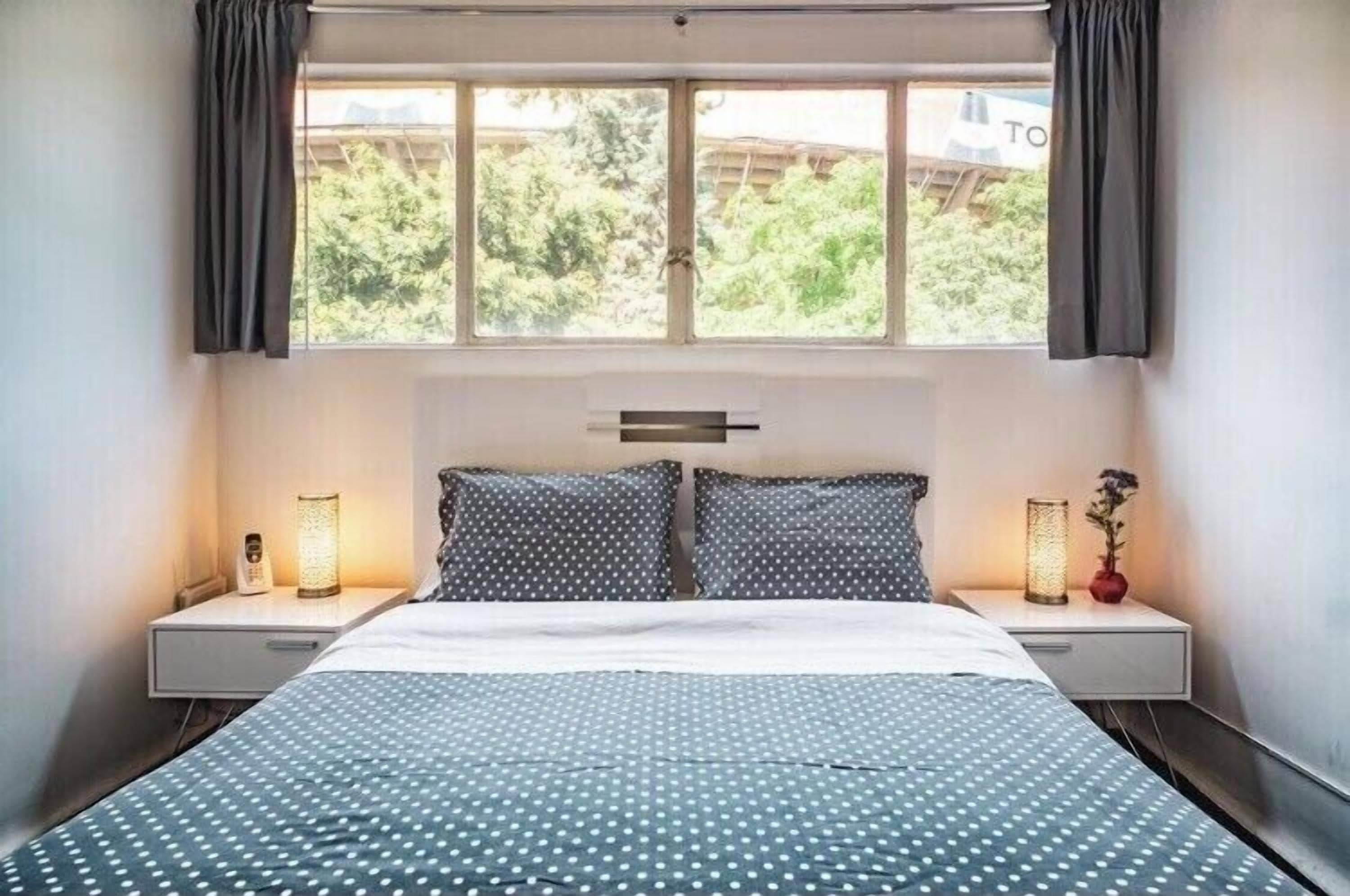 1 slaapkamer, een bureau, een strijkplank/strijkijzer, gratis wifi