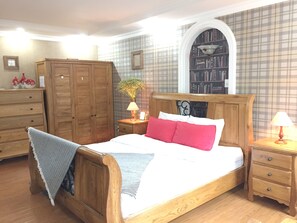 3 Schlafzimmer, Bügeleisen/Bügelbrett, WLAN, Bettwäsche