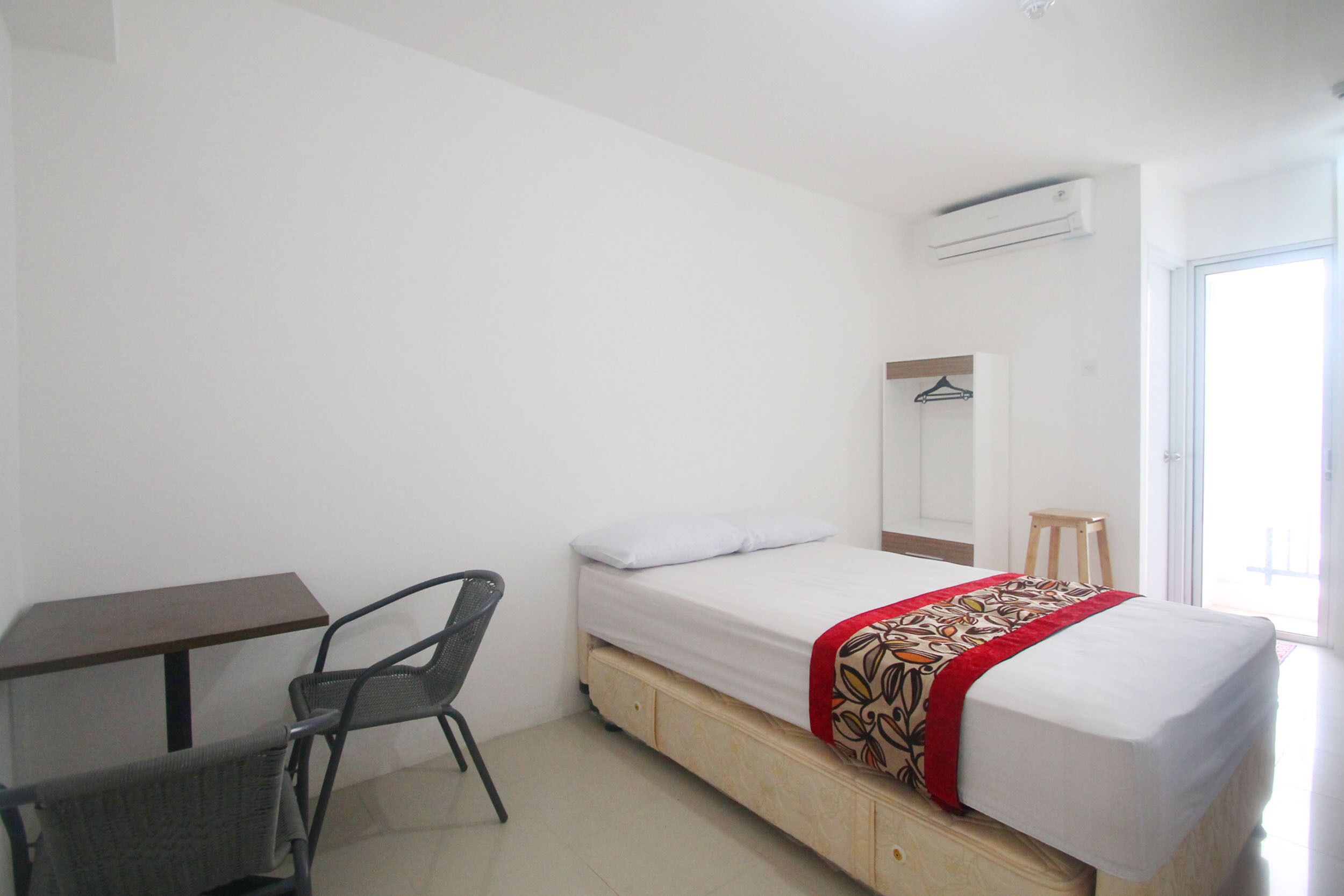 Studio Room Bassura City Apartment Jakarta