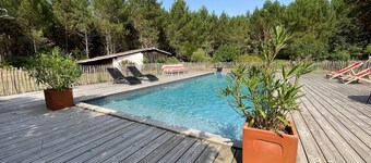 Auténtica granja Bazadaise, restaurada con buen gusto en el corazón del bosque de las Landas.