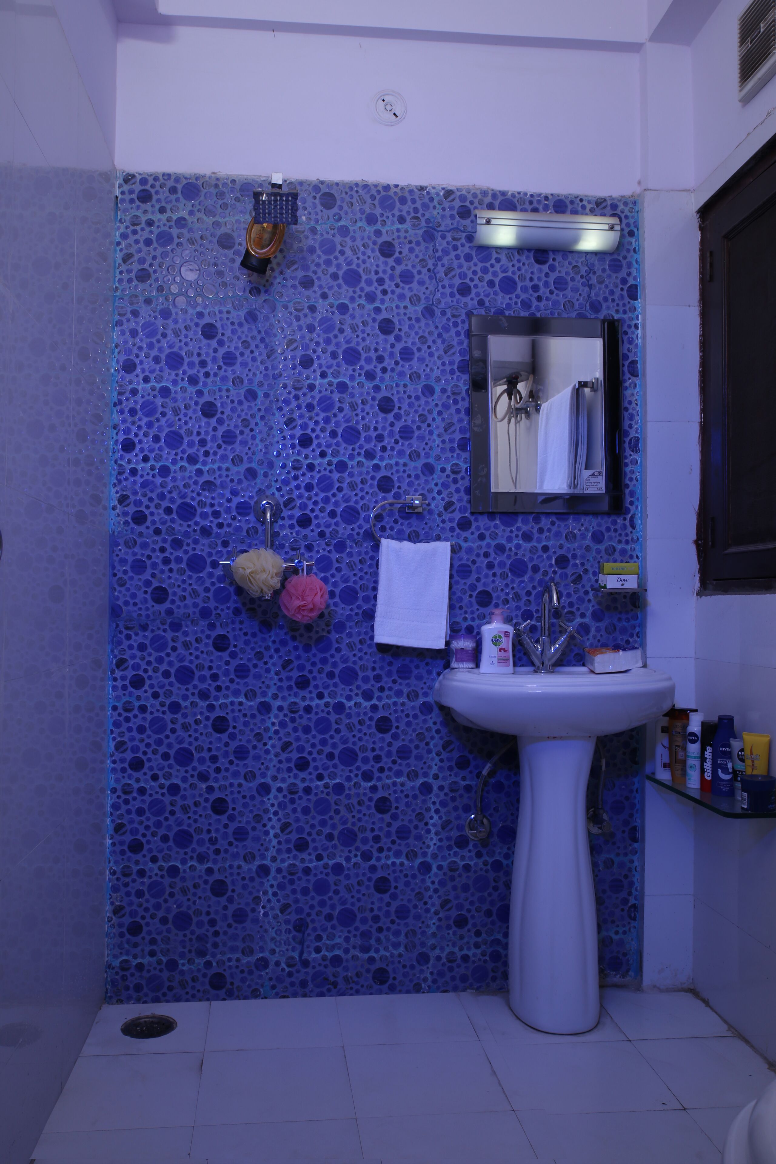 Cozy private room in a penthouse of 2 hp