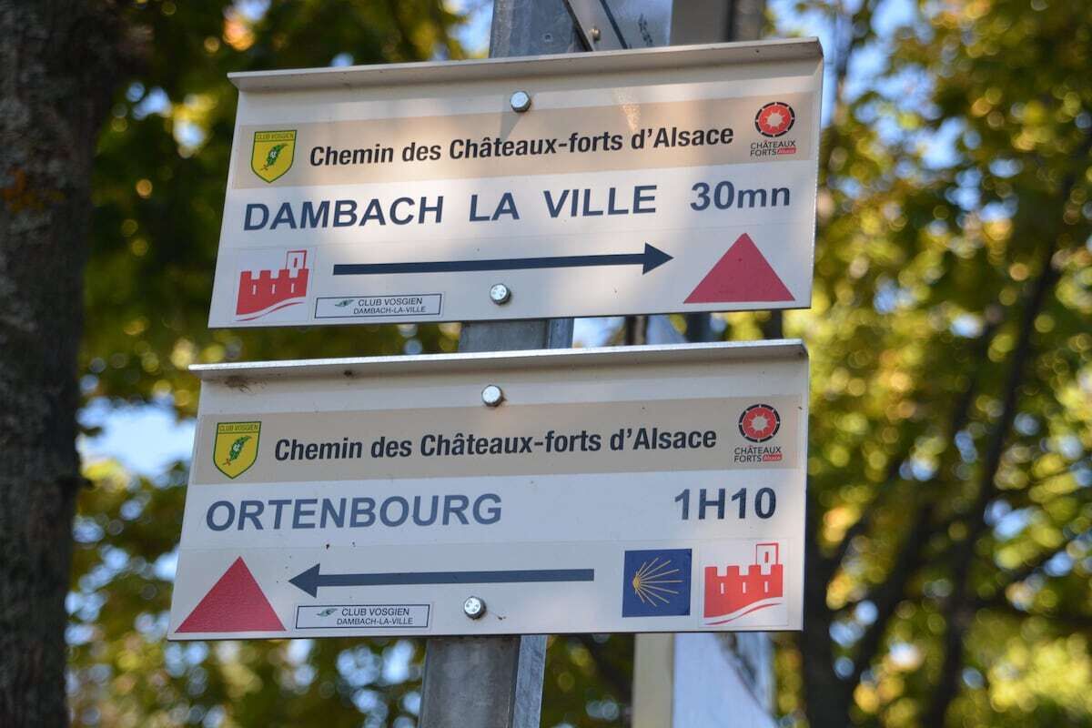 Directional signs for Dambach La Ville and Ortenbourg.