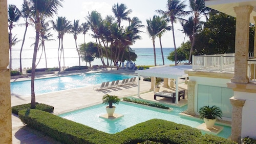 Villa Life, Beach & Golf Paradise!