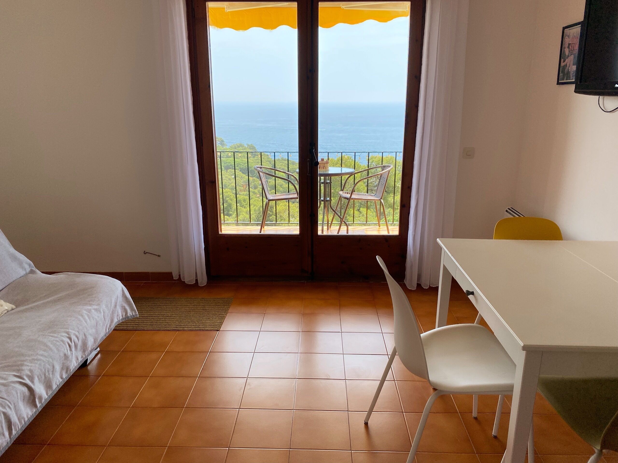 Beautiful studio in Calella de Palafrugell with sea views!