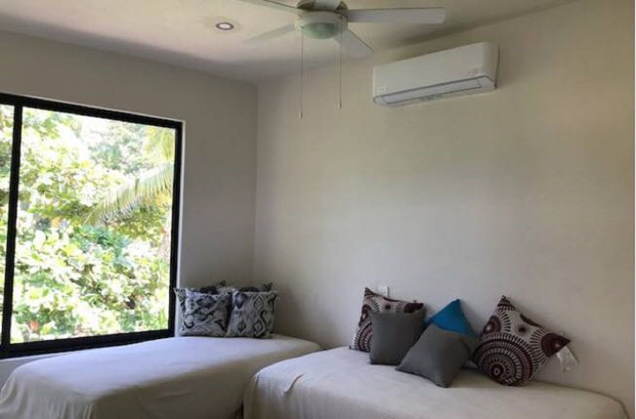 Casa LULY 3 PH is a wonderful beachfront vacation condo apartment
