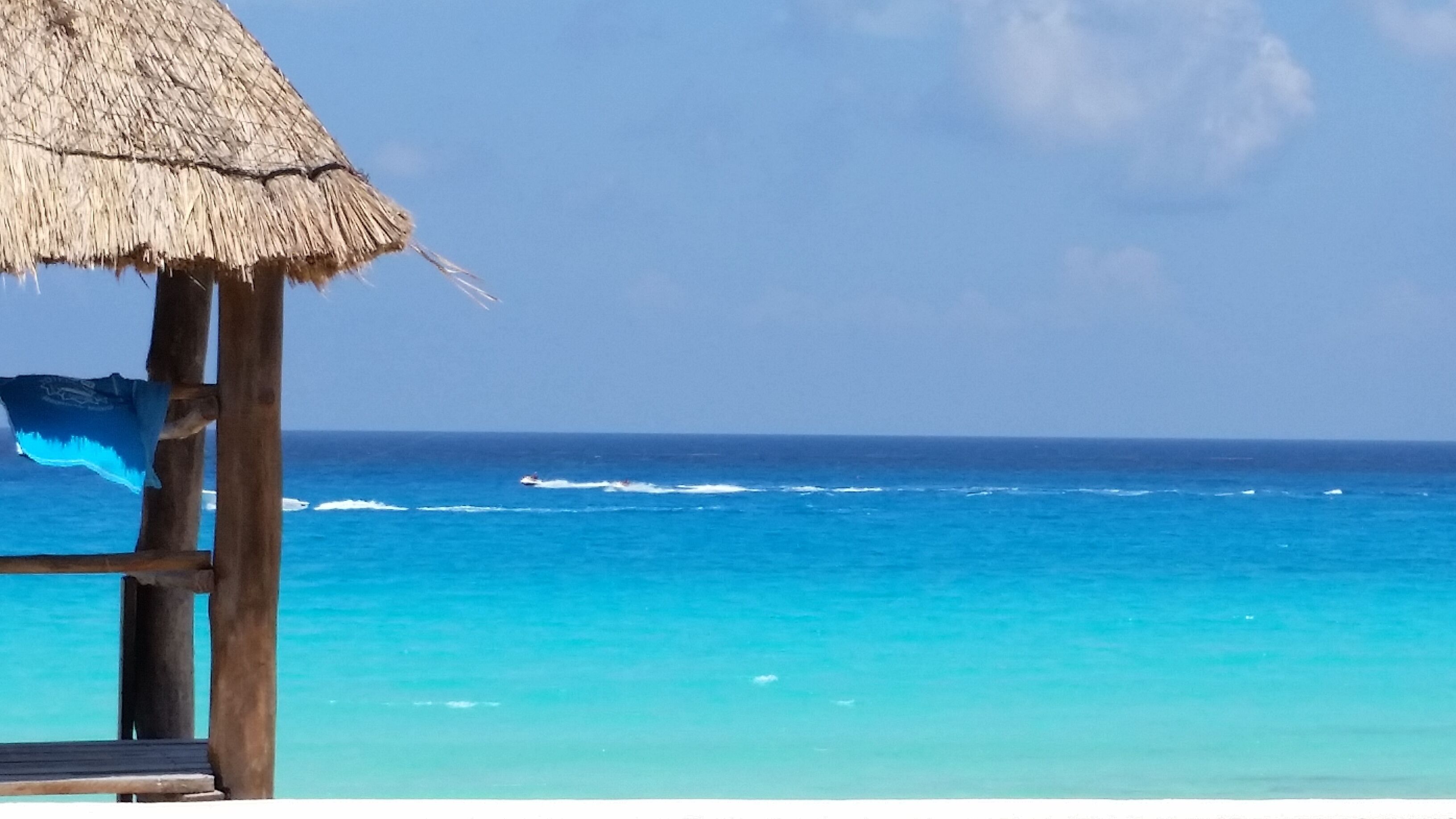 HOUSE IN THE SUN  3 FLOORS <br>SELF CONTAINED SEPARATE <br>WALK 2  FERRY WOMAN ISLAND