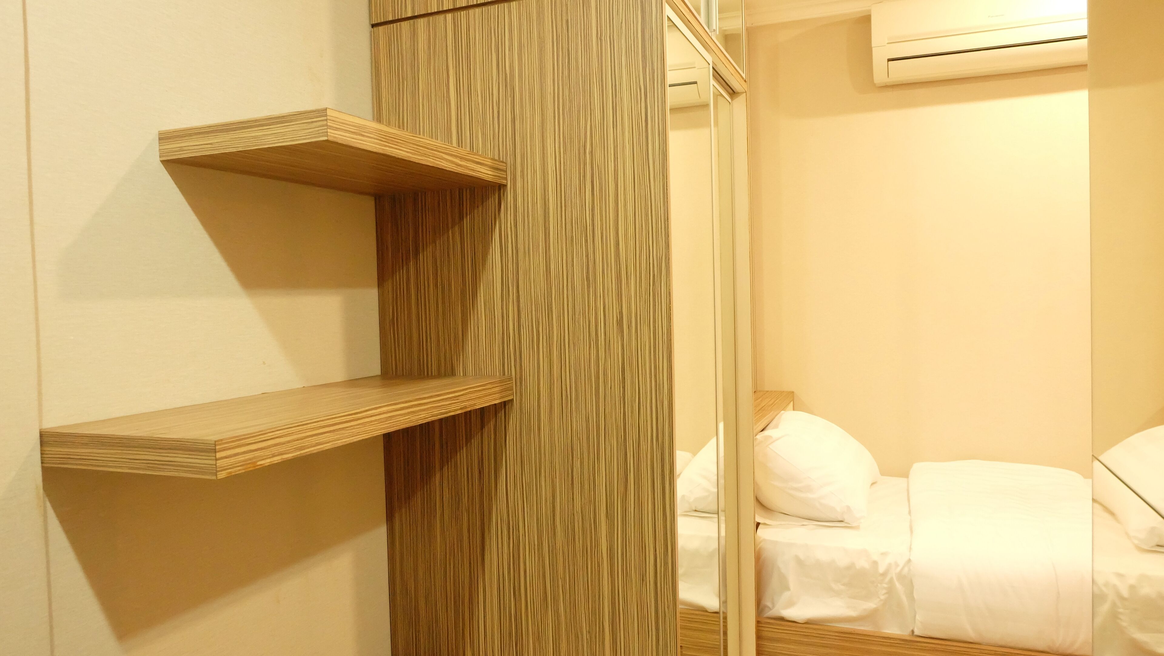 1 Bedroom / 2 Bedroom Luxury Hampton's Park Apartment By Travelio - Jakarta