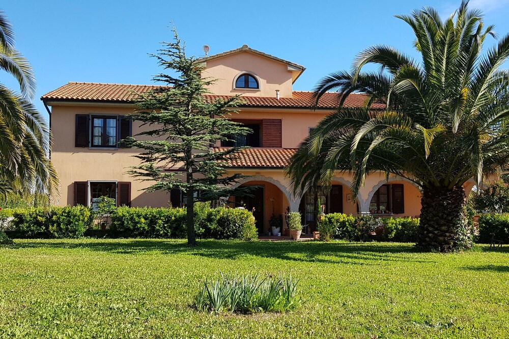 Villa Mandrioli THREE-ROOM APARTMENT