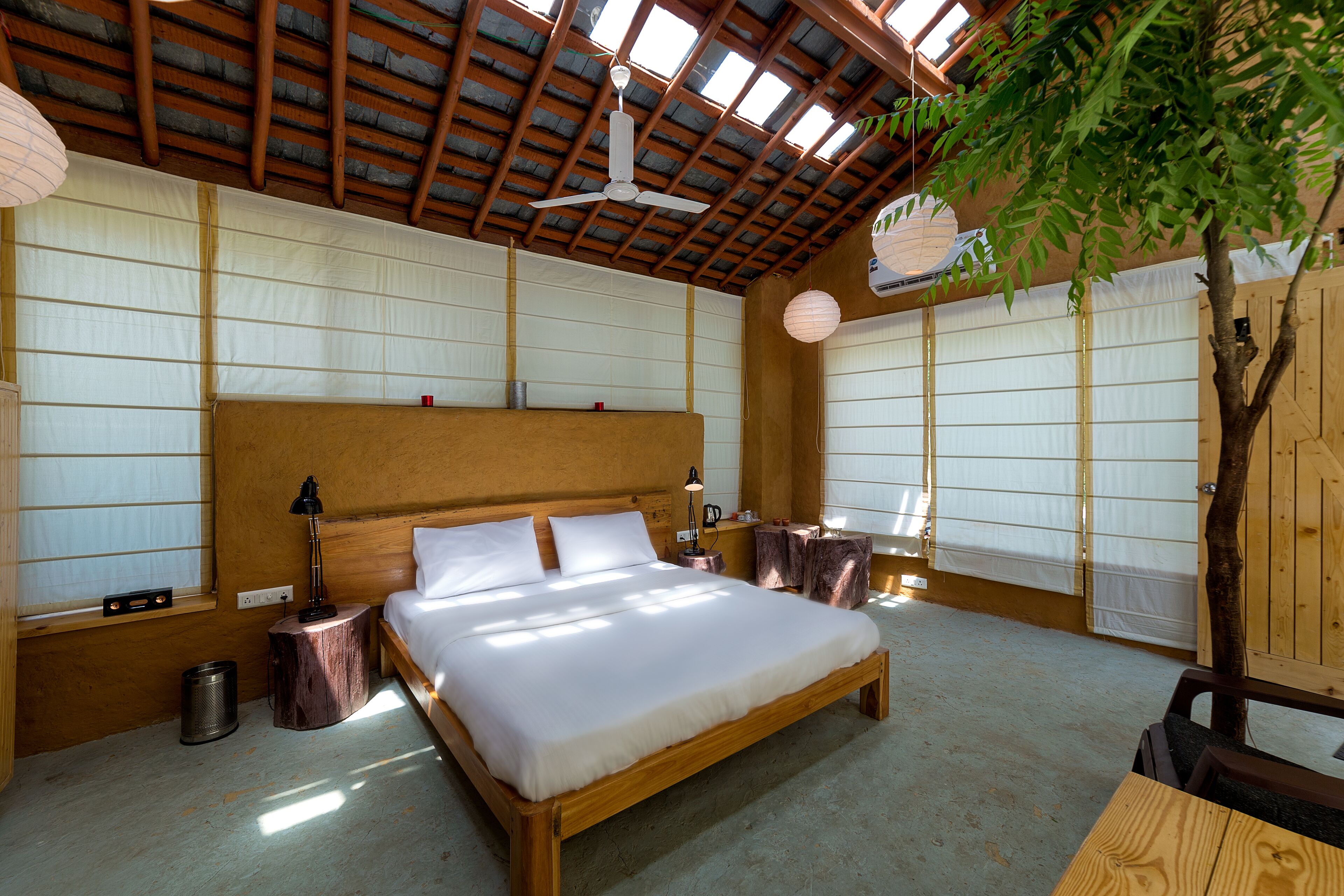 Secluded Red Cedar Cottage, Palampur