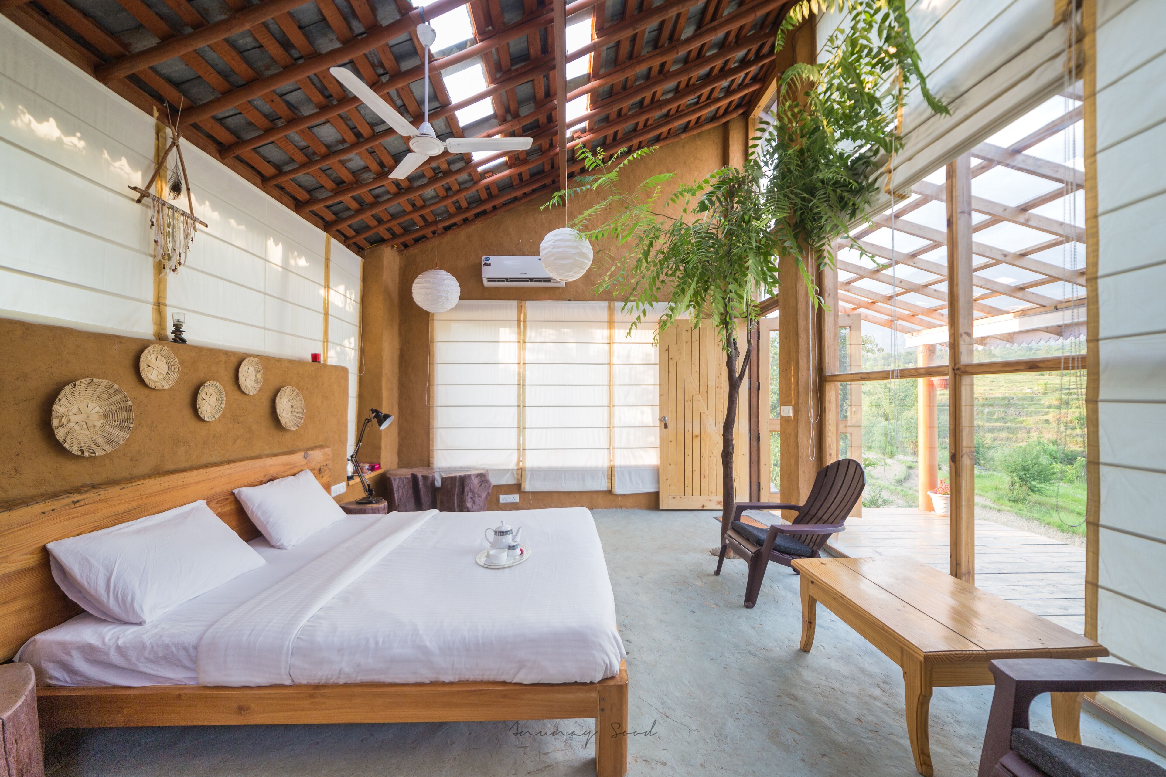 Secluded Red Cedar Cottage, Palampur