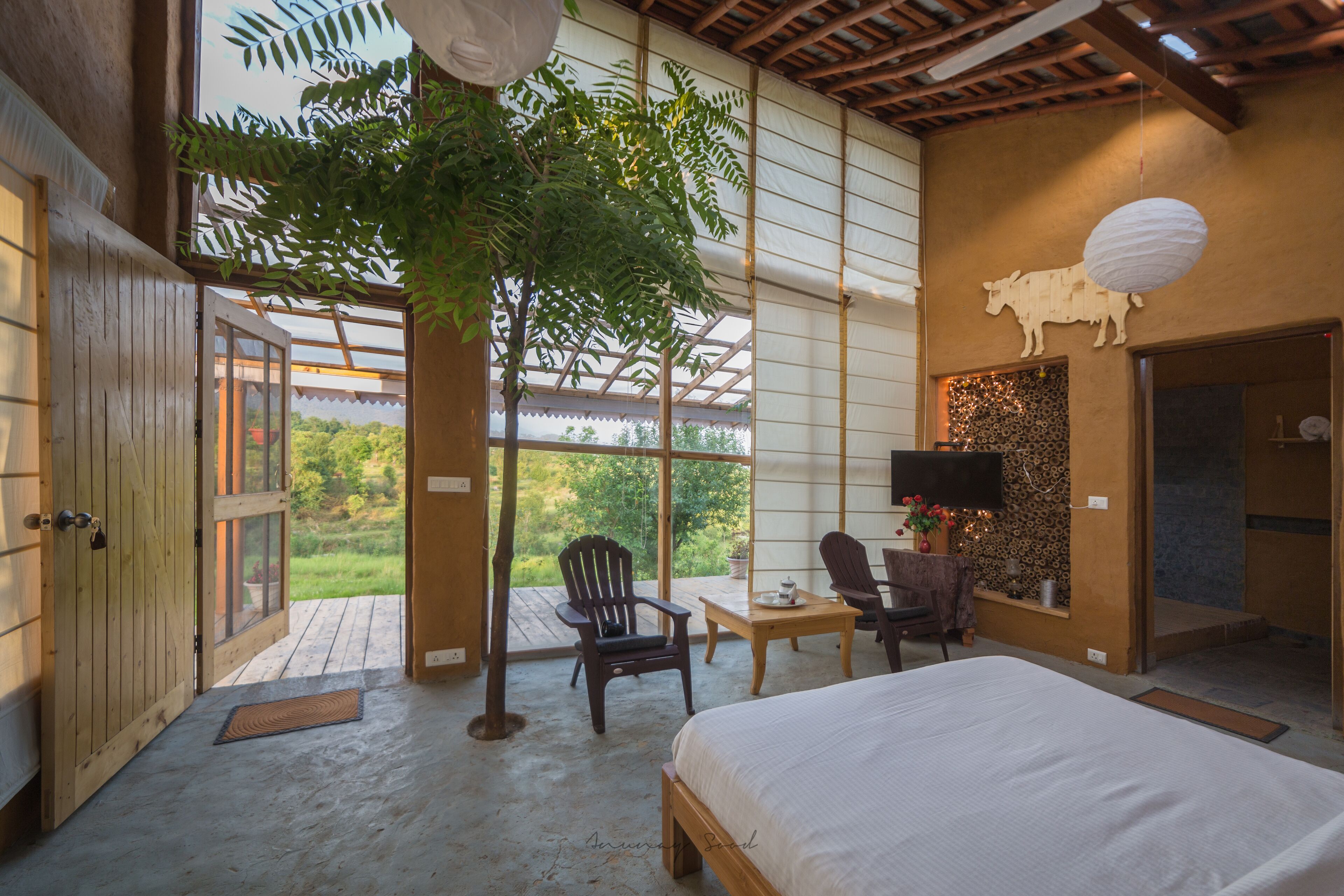 Secluded Red Cedar Cottage, Palampur