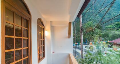 # 2 / HAB. MATRIMONIAL + CAMA ADICIONAL + TERRAZA -PISO 2