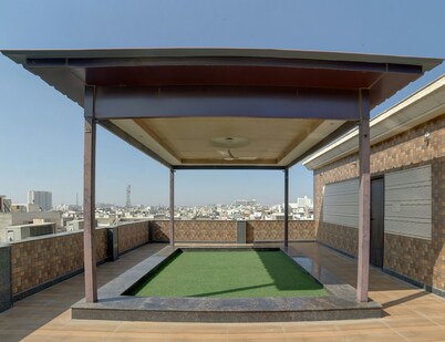 "Krishan kunj vacation home"Luxurious centrally located 4BHK Homestay Apartment