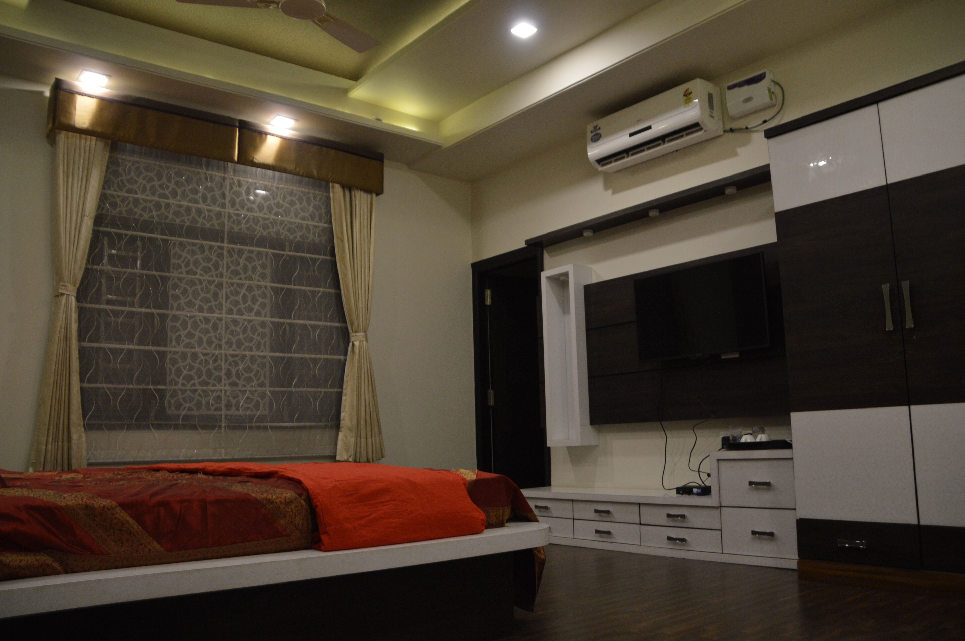 "Krishan kunj vacation home"Luxurious centrally located 4BHK Homestay Apartment
