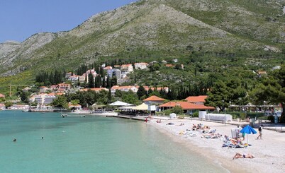 ANDRIUCI'S  apartment  at the waterfront