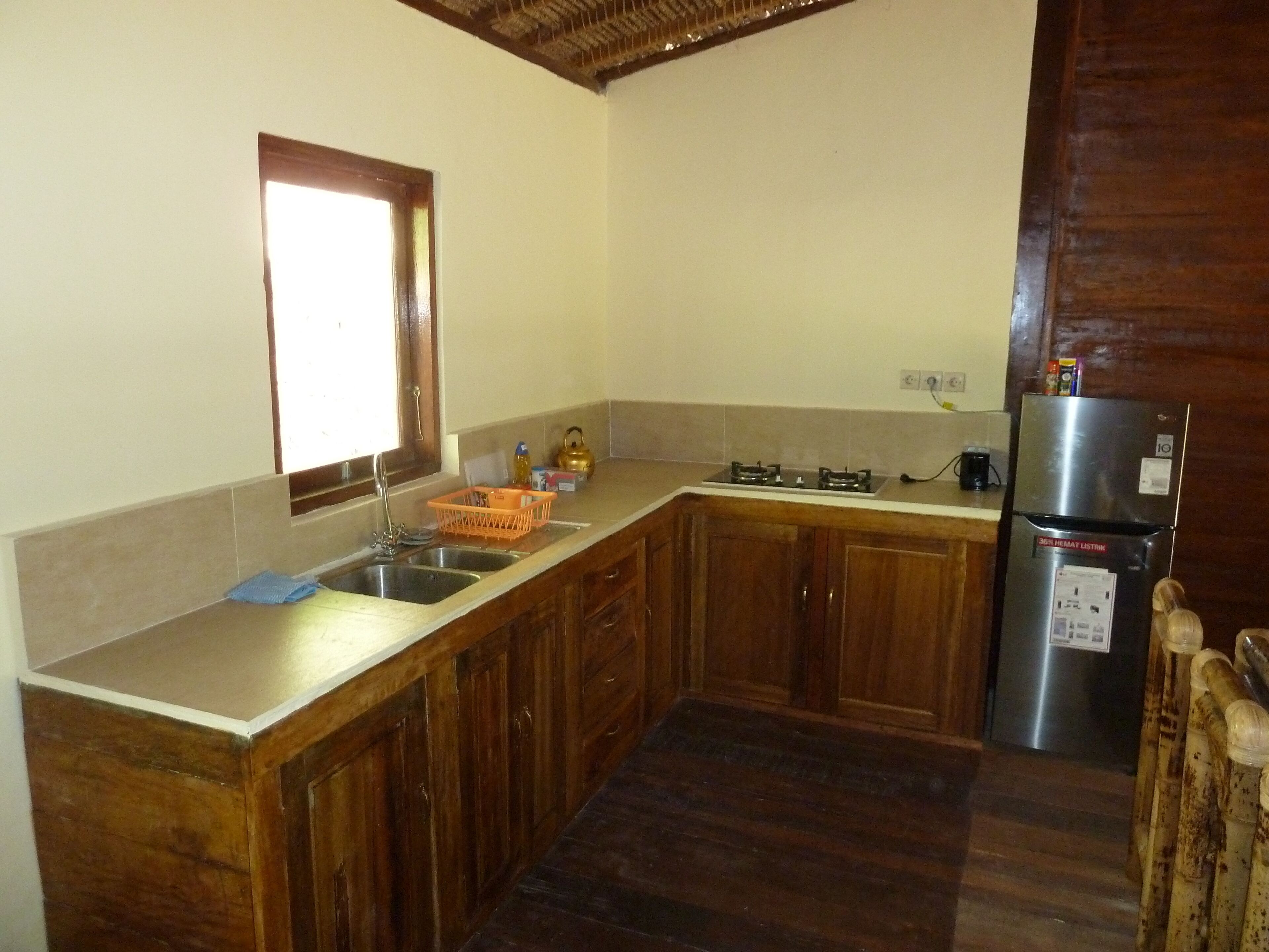 Magic Valley Villa / Guest House