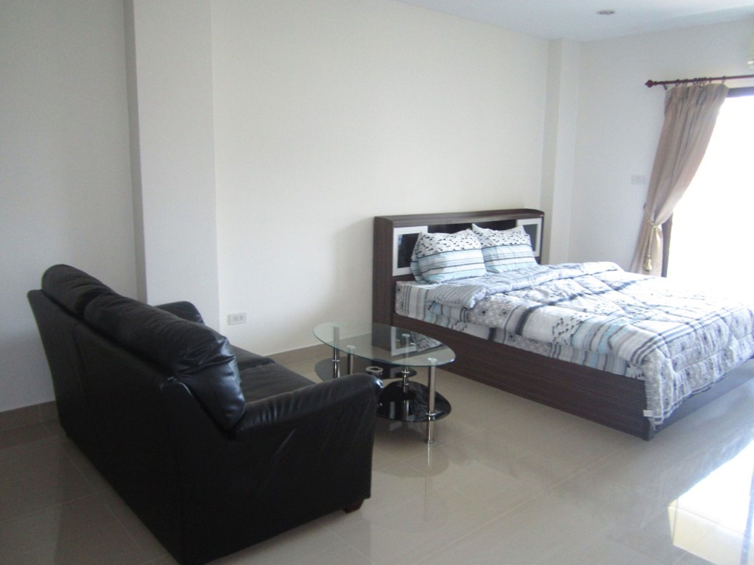 Holiday Apartments BEST central location in pattaya 