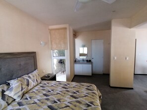 1 quarto, Wi-Fi de cortesia, roupa de cama