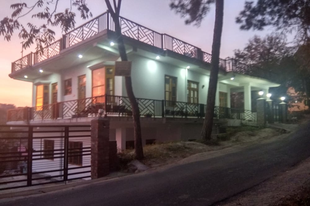 Urban Forest holiday home stay