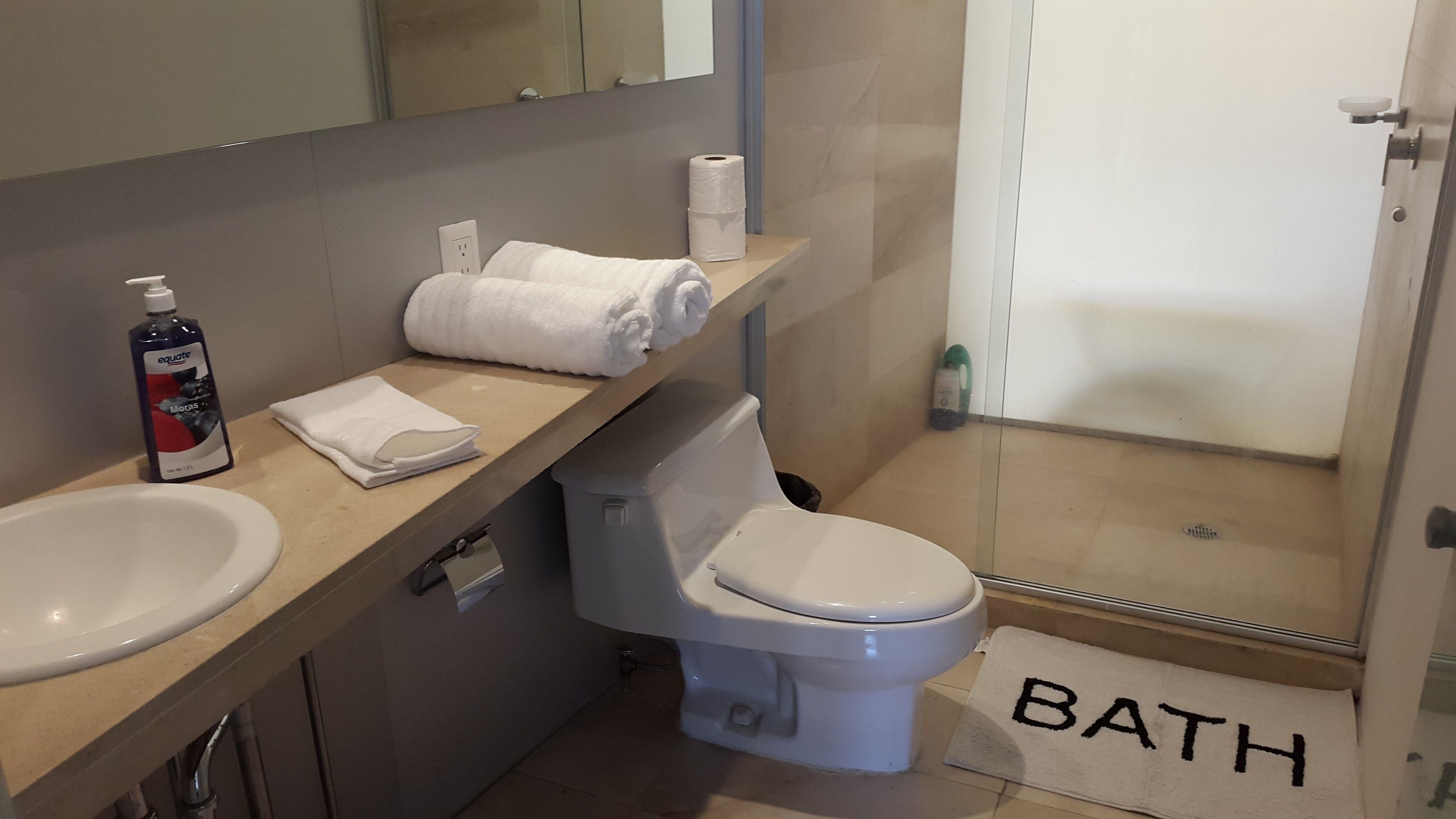 Executive Apartment in Santa Fe, near coorporate offices and malls