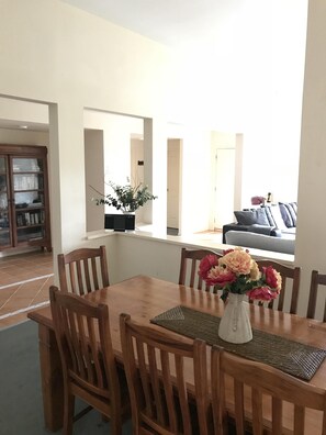 Dining - Secluded Country Home (Kangaroo Valley)