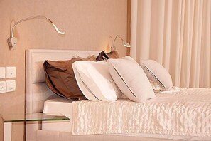 3 bedrooms, iron/ironing board, WiFi, bed sheets - ⚜Magnificent  MAMILLA  PENTHOUSE ⚜OLD CITY VIEWS⚜ (Jerusalem)