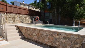 Utomhuspool