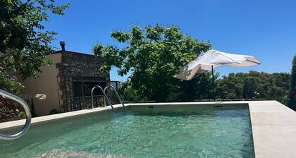 San Pedro Rural Apartments (3 pax) in Valencia de AlcĂĄntara