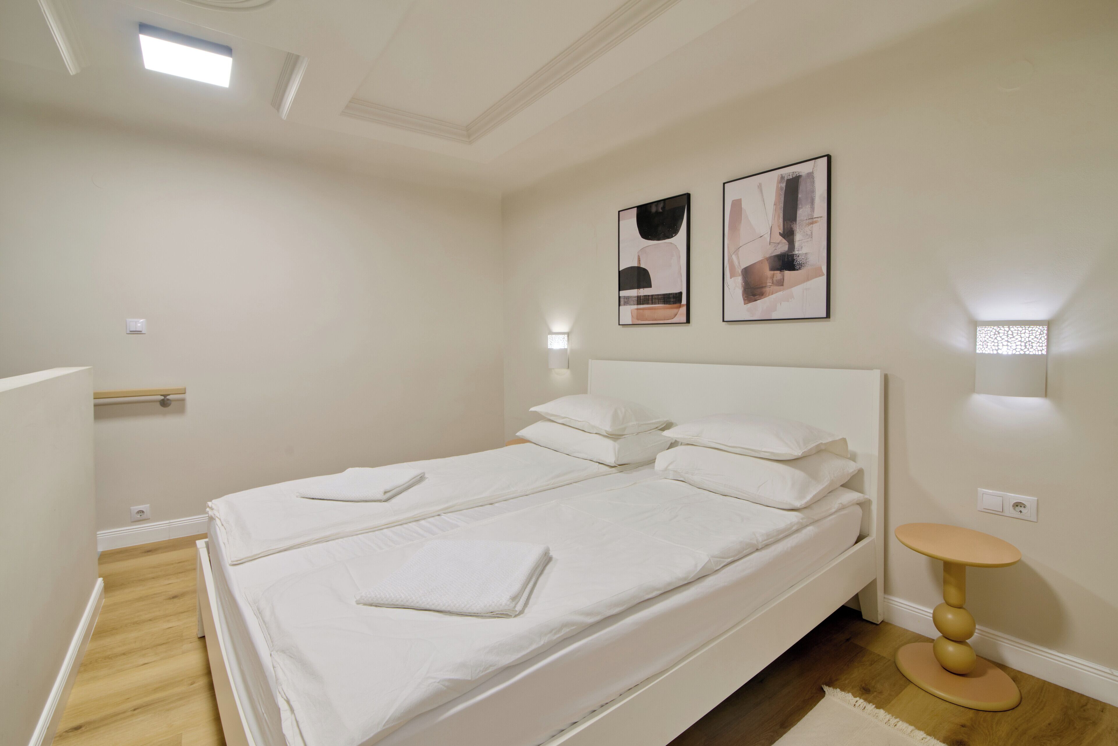 1 多间卧室、熨斗/熨衣板、免费 WiFi、床单