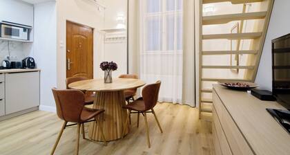 Budaguide Central Ap2 ideal for 2-4 people