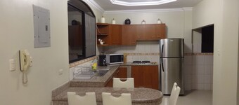 Estancia del Viajero, Family Apartament in Guayaquil, next to the airport