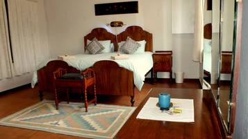 4 Schlafzimmer, Bügeleisen/Bügelbrett, Internetzugang, Bettwäsche