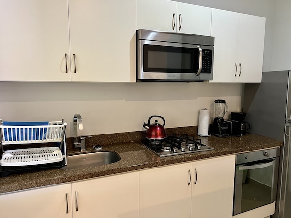 Fridge, microwave, oven, stovetop