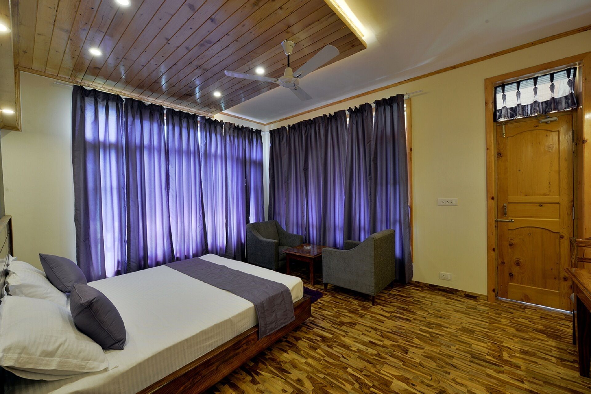 3BHK Luxury Cottage in Treetops Cottage,Manali