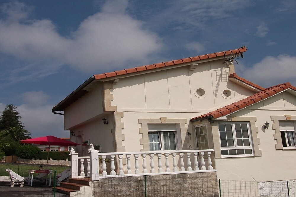 QUIET AND COZY INDIVIDUAL HOUSE IN SANTANDER