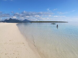 Nära stranden och strandhanddukar