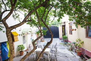 Garden - Hotel Garden House (Tbilisi)