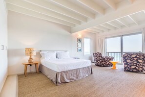 3 slaapkamers, een strijkplank/strijkijzer, wifi, beddengoed