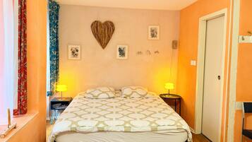 1 Schlafzimmer, BĂŒgeleisen/BĂŒgelbrett, Reisekinderbett, kostenloses WLAN