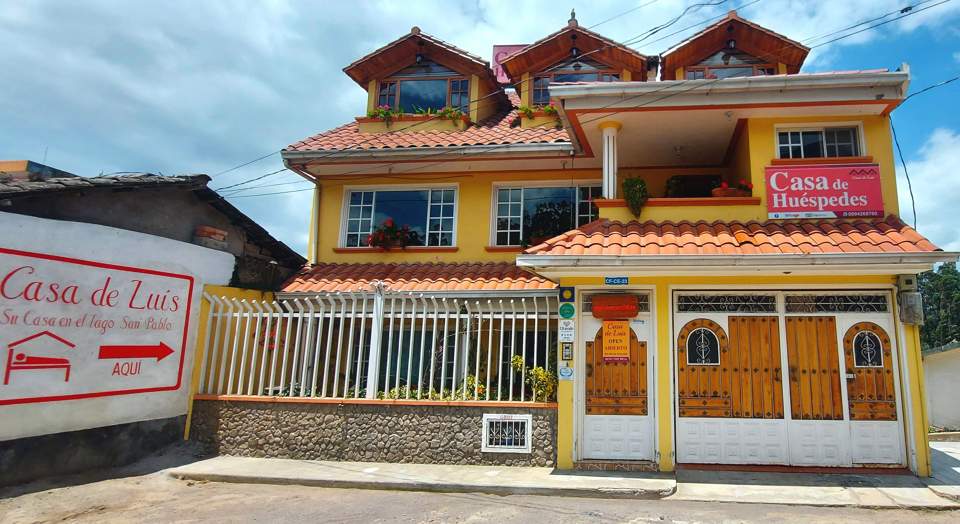 Main front facade of Casa de Luis
