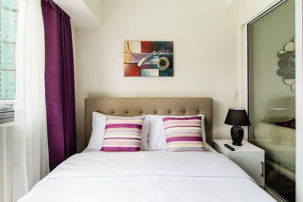 A Pleasant Acqua Home with a View