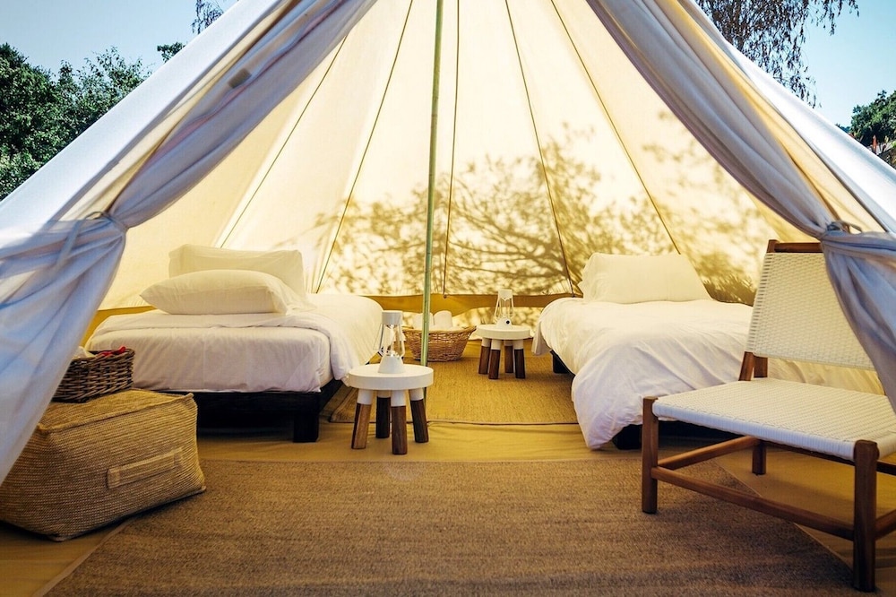 Luxury Glamping & Breakfast || from ONLY 20€ pp/pn!