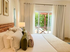 1 camera, una cassaforte in camera, ferro/asse da stiro, Wi-Fi gratuito