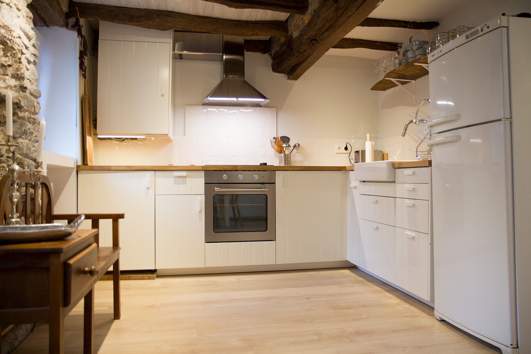 Studio in La Marina, in the most beautiful square in Hondarribia, 200 m from the sea.