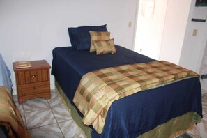 1 sovrum, strykjärn/strykbräda, internet och sängkläder