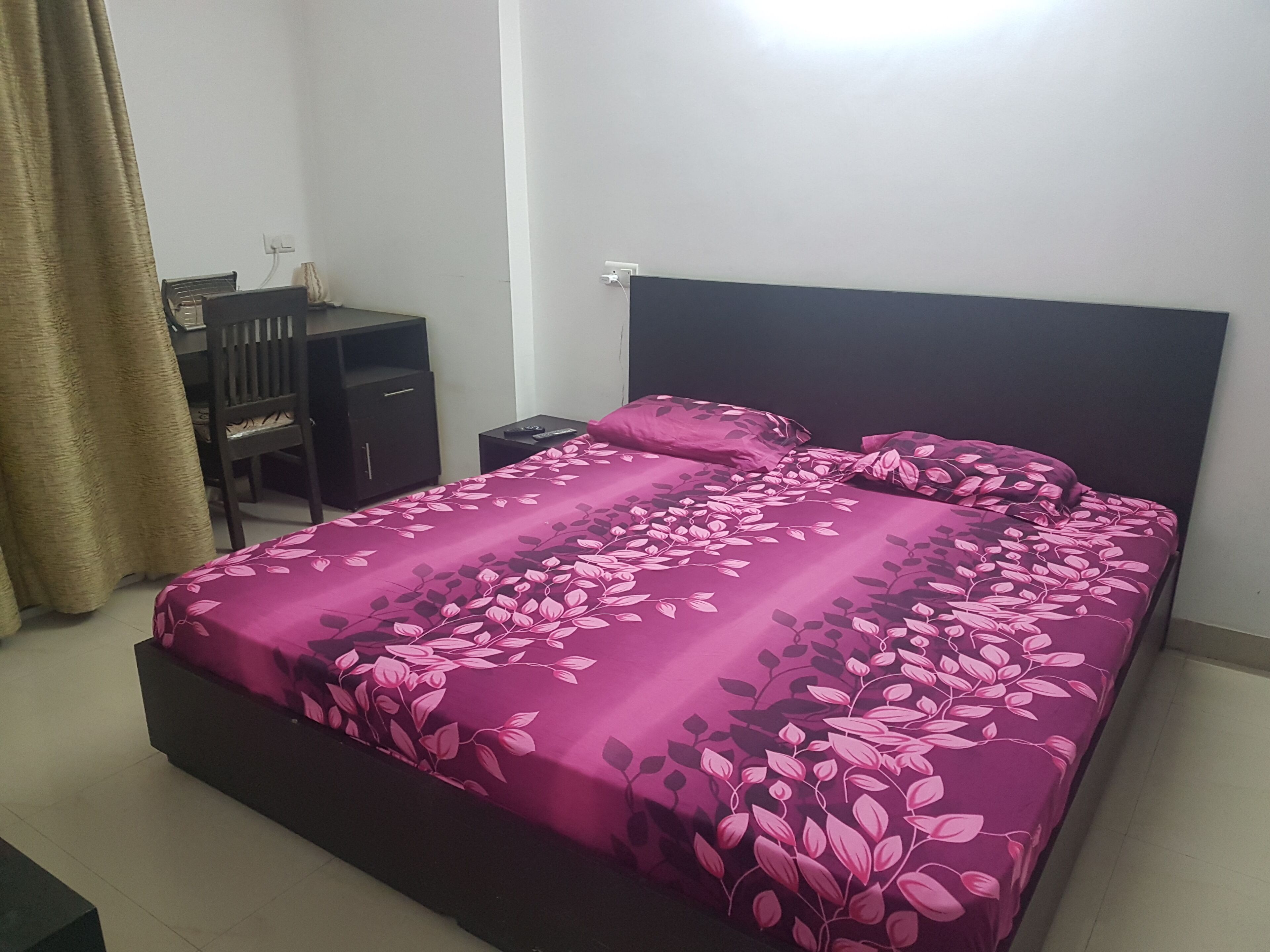 Entire Serviced Apartment with Hill View