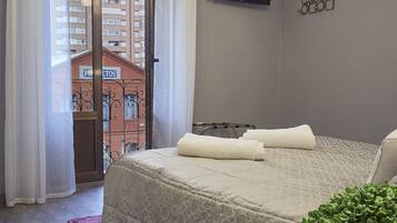 1 bedroom, in-room safe, iron/ironing board, travel cot