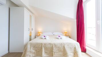 4 chambres, fer et planche Ă repasser, accĂšs Internet, draps fournis