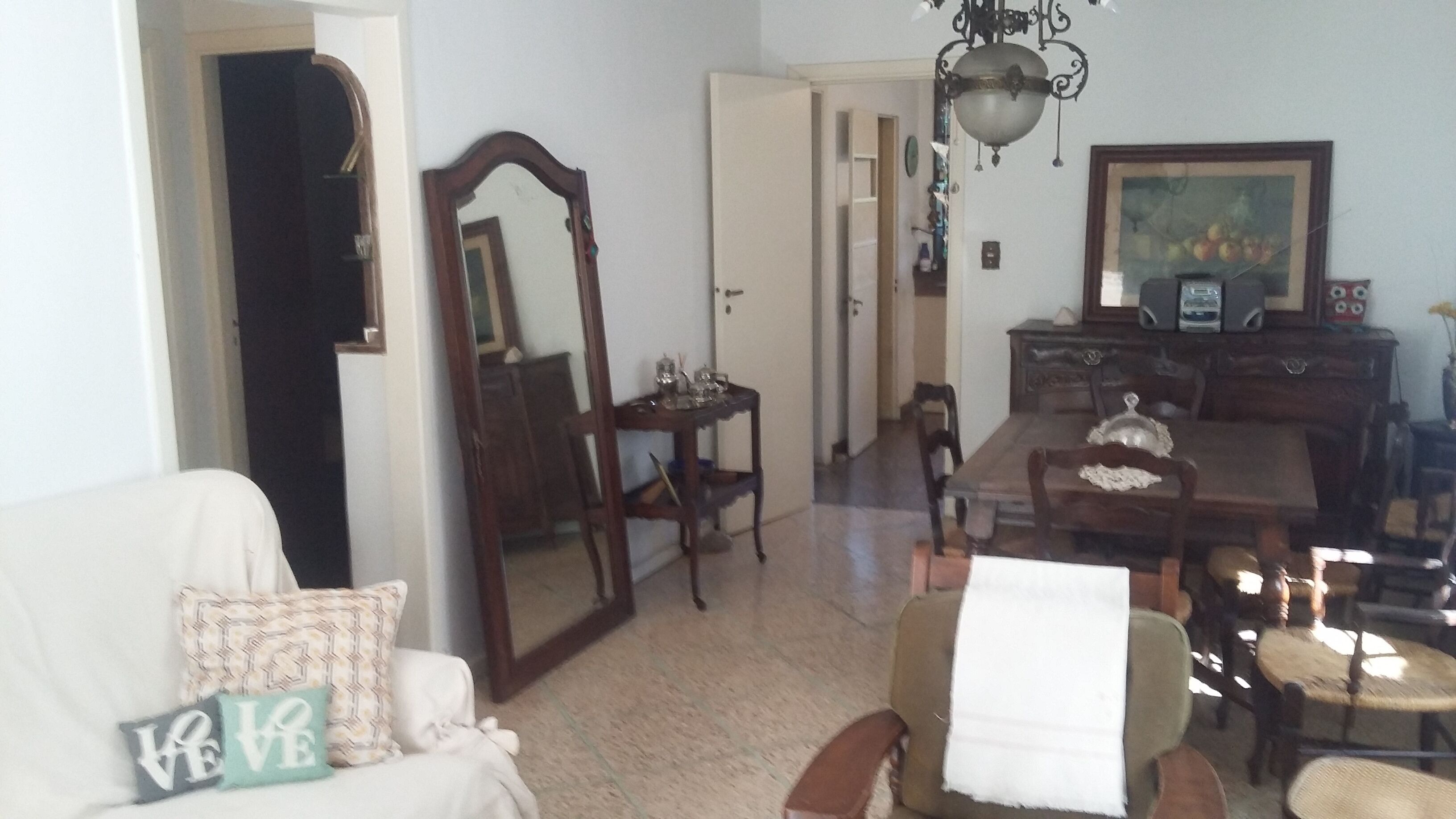 Very nice house with great garden, ideal green lovers.