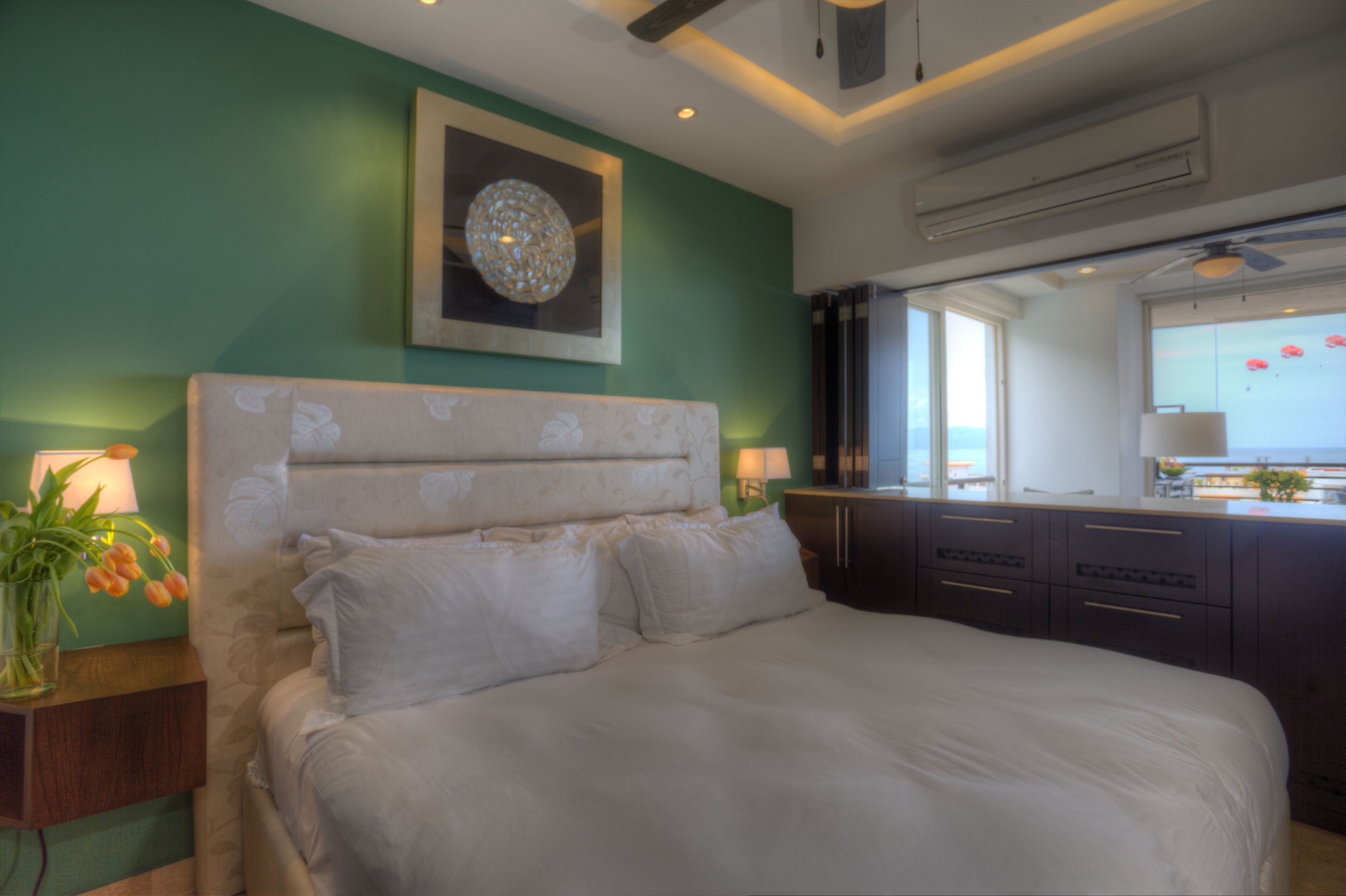 1 bed 1 bath Ocean Front Suite · S107